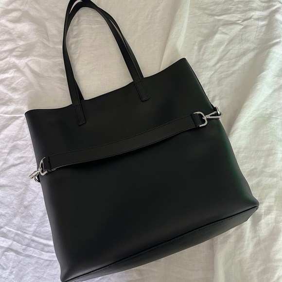 AWAY - The Longitude Tote - Picture 1 of 7